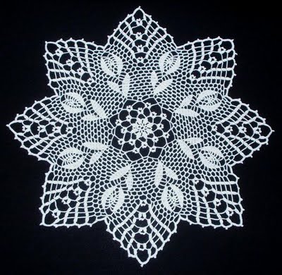 badem çiçekli gümüşlük dantel örneği