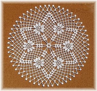 çiçekli yıldız gümüşlük dantel örneği