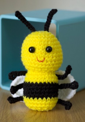 sevimli bal arısı amigurumi modeli