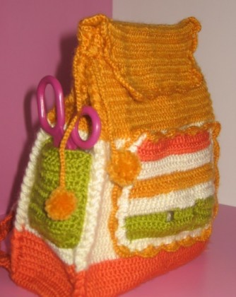 yan cepli rengarenk örgü çocuk sırt çantası modeli